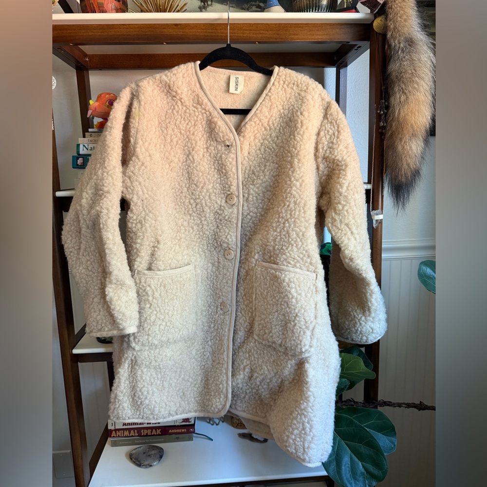 Siskin sheep’s wool coat size medium